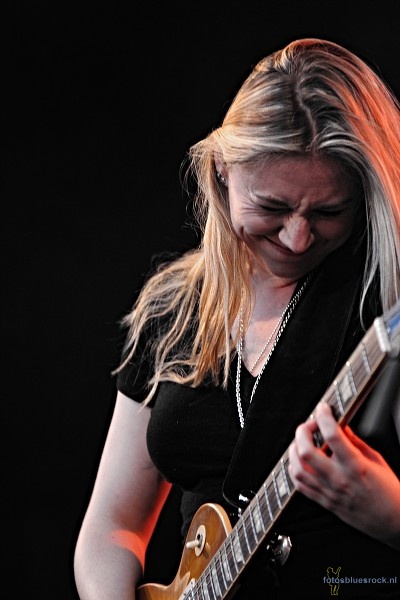  Joanne Shaw Taylor