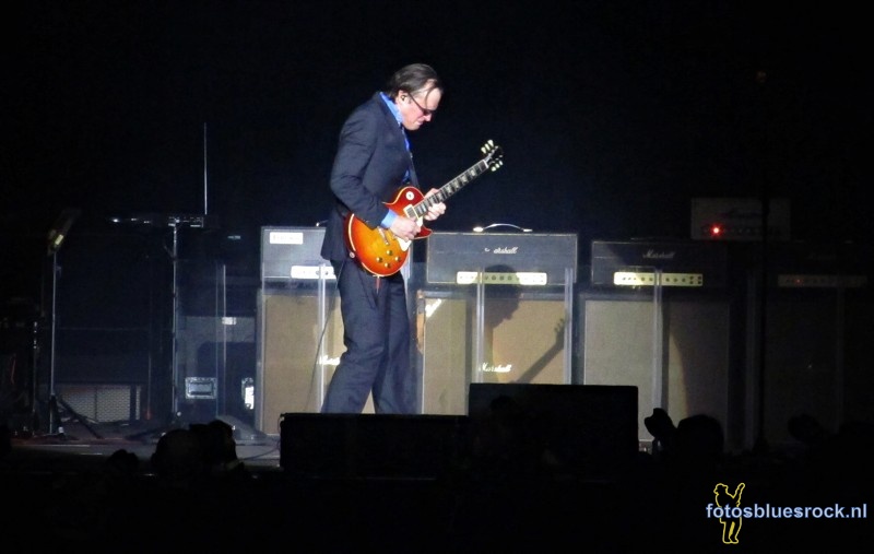  Joe Bonamassa