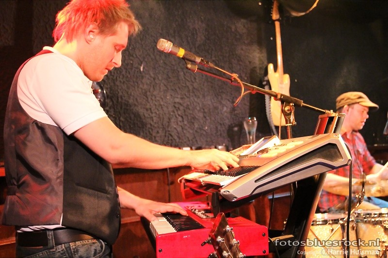  AYNSLEY LISTER