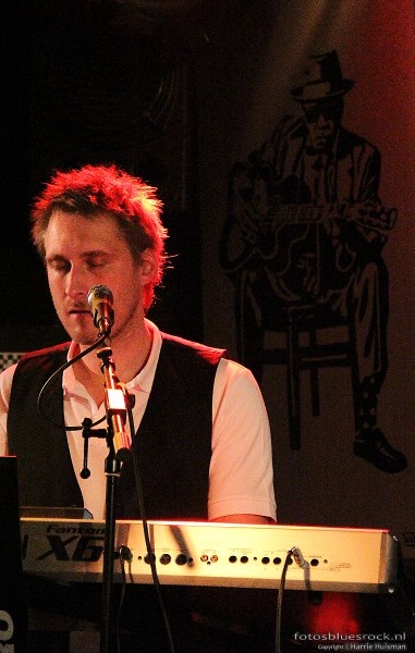  AYNSLEY LISTER