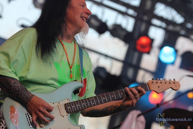  Smokin'Joe Kubek & Bnois King